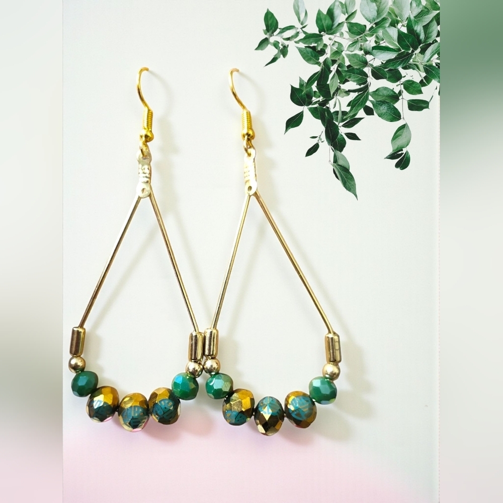 Handmade Elegant Gold and Green Beaded Earrings